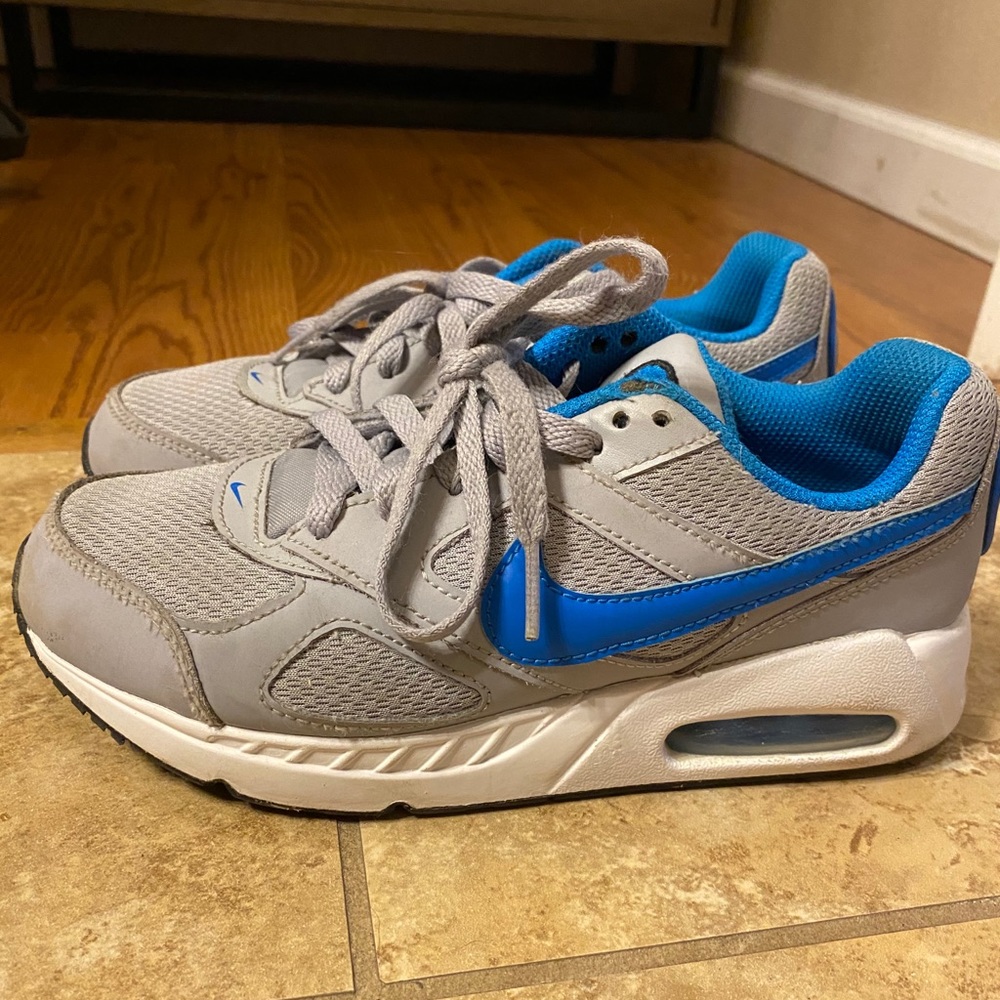 Nike air max